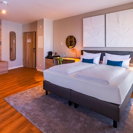 Ramada Encore By Wyndham Munich Messe Екстер'єр фото