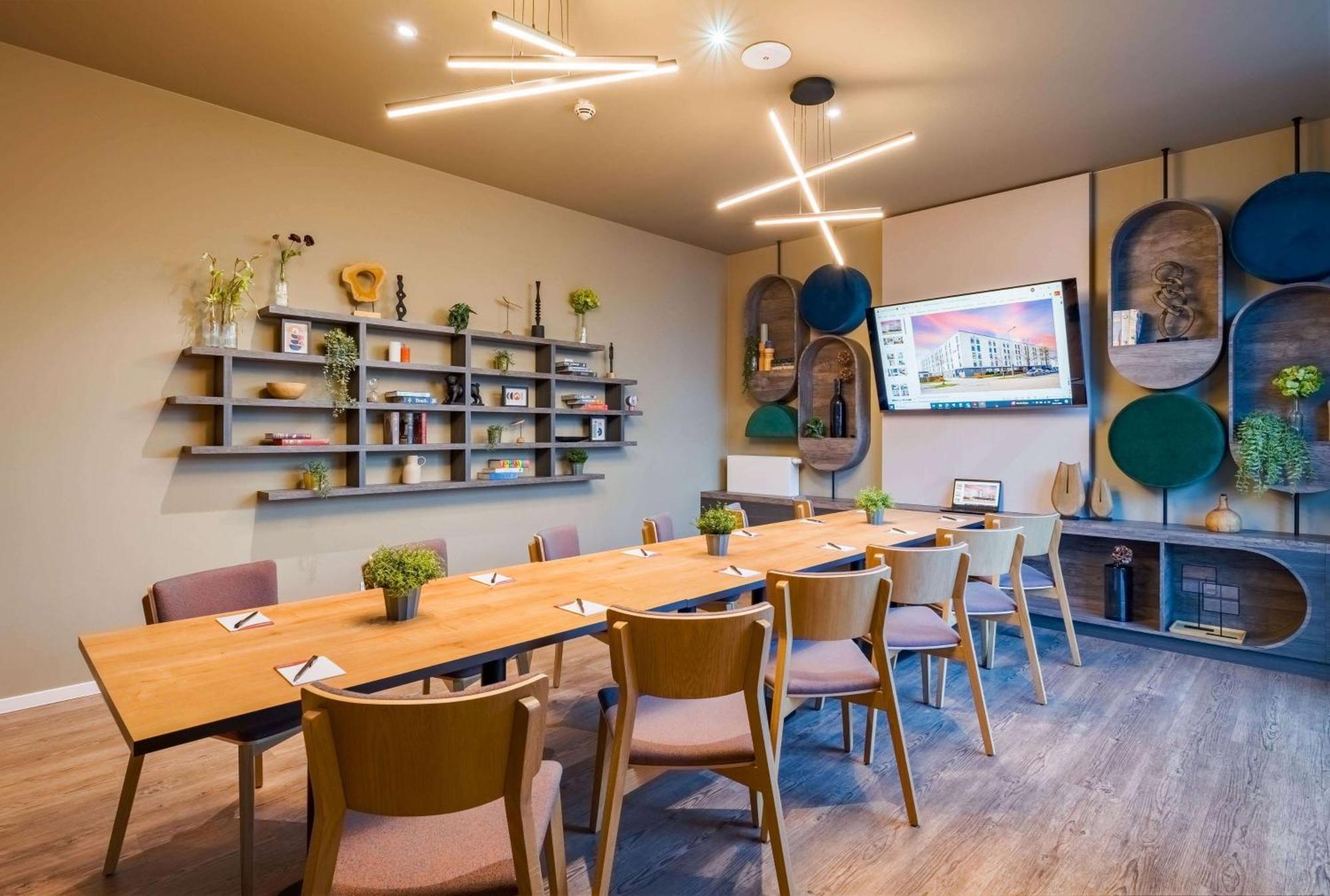Ramada Encore By Wyndham Munich Messe Екстер'єр фото
