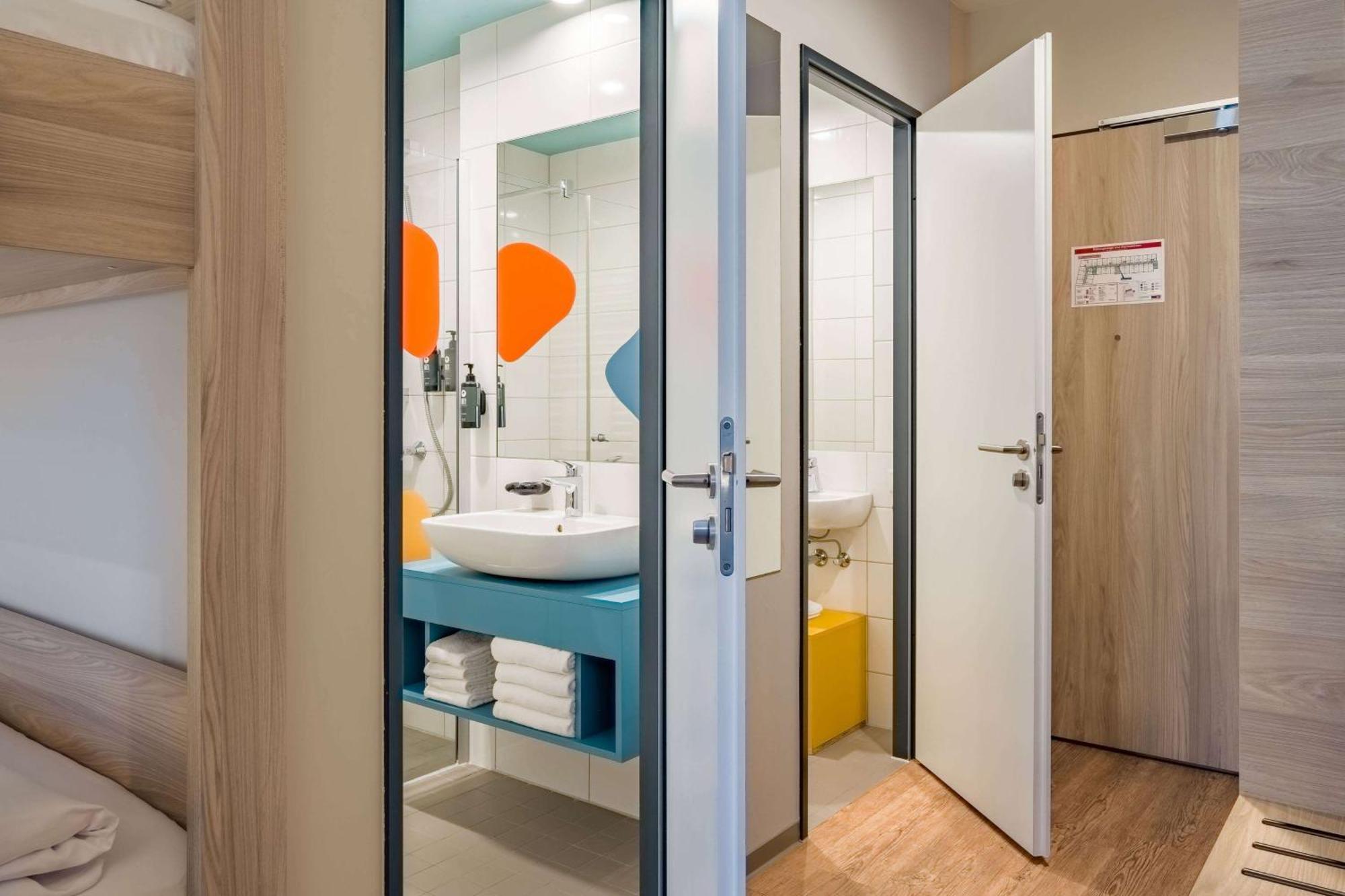 Ramada Encore By Wyndham Munich Messe Екстер'єр фото