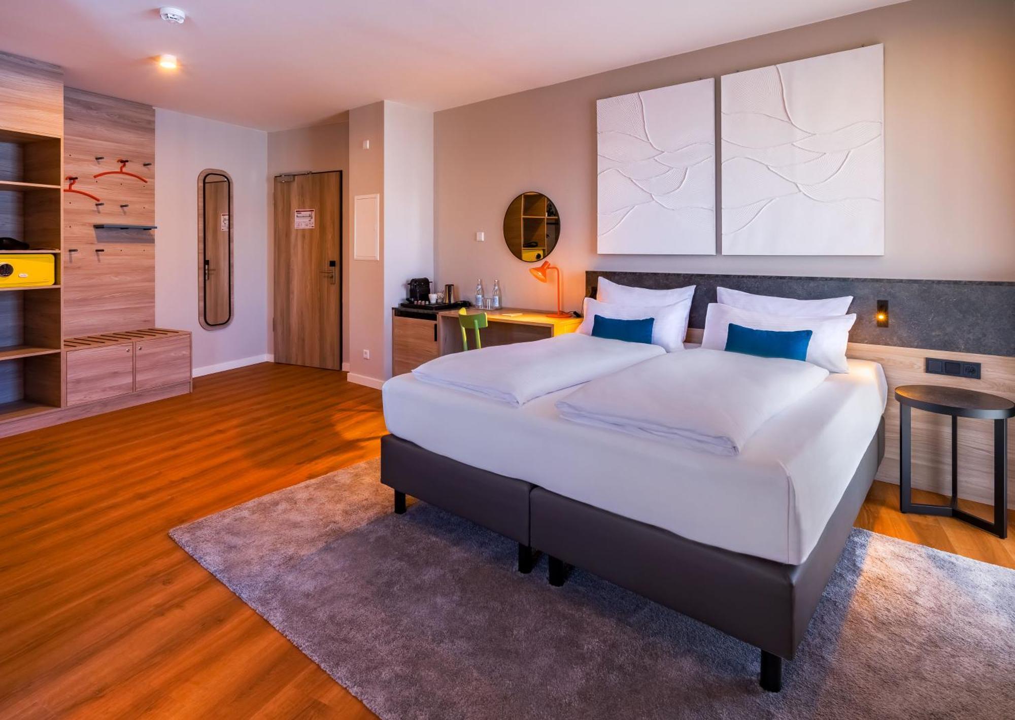Ramada Encore By Wyndham Munich Messe Екстер'єр фото