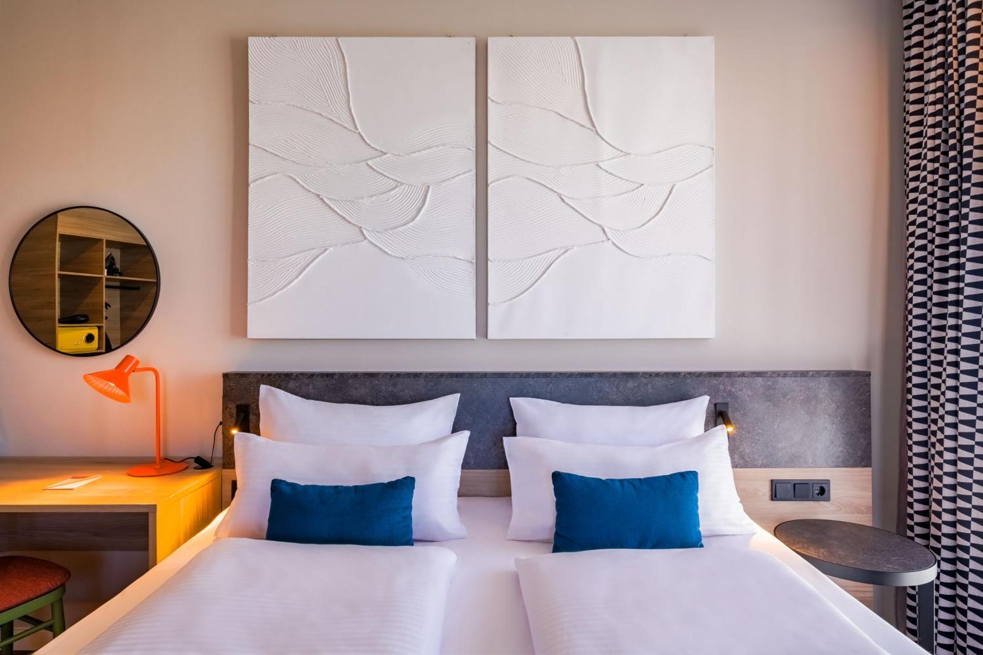 Ramada Encore By Wyndham Munich Messe Екстер'єр фото