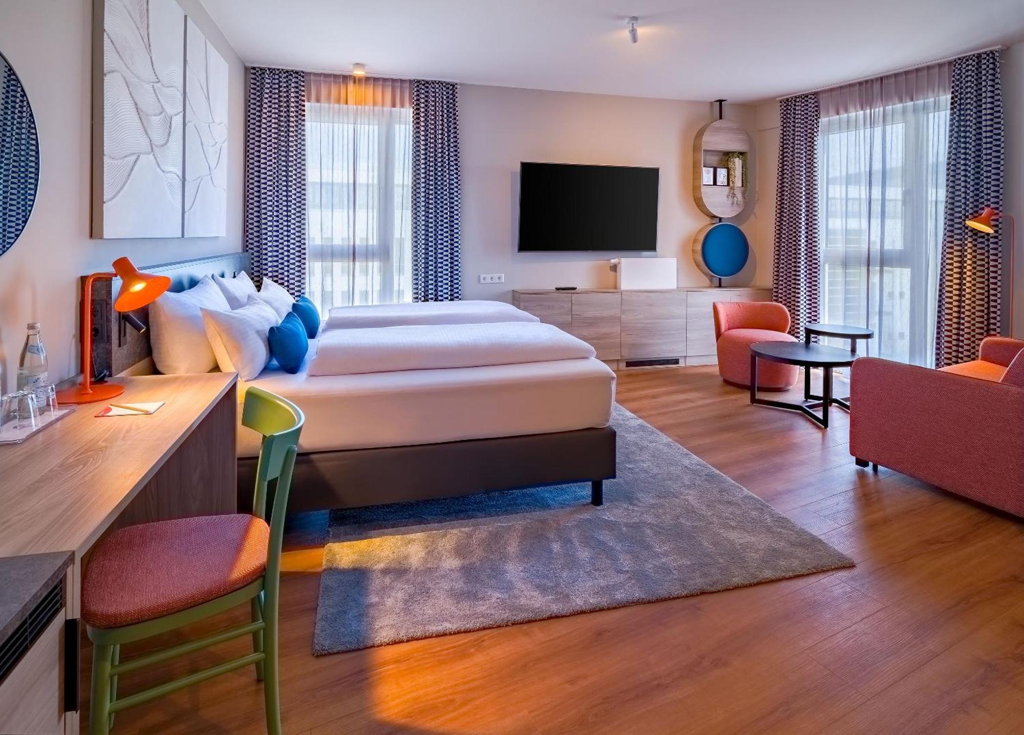 Ramada Encore By Wyndham Munich Messe Екстер'єр фото