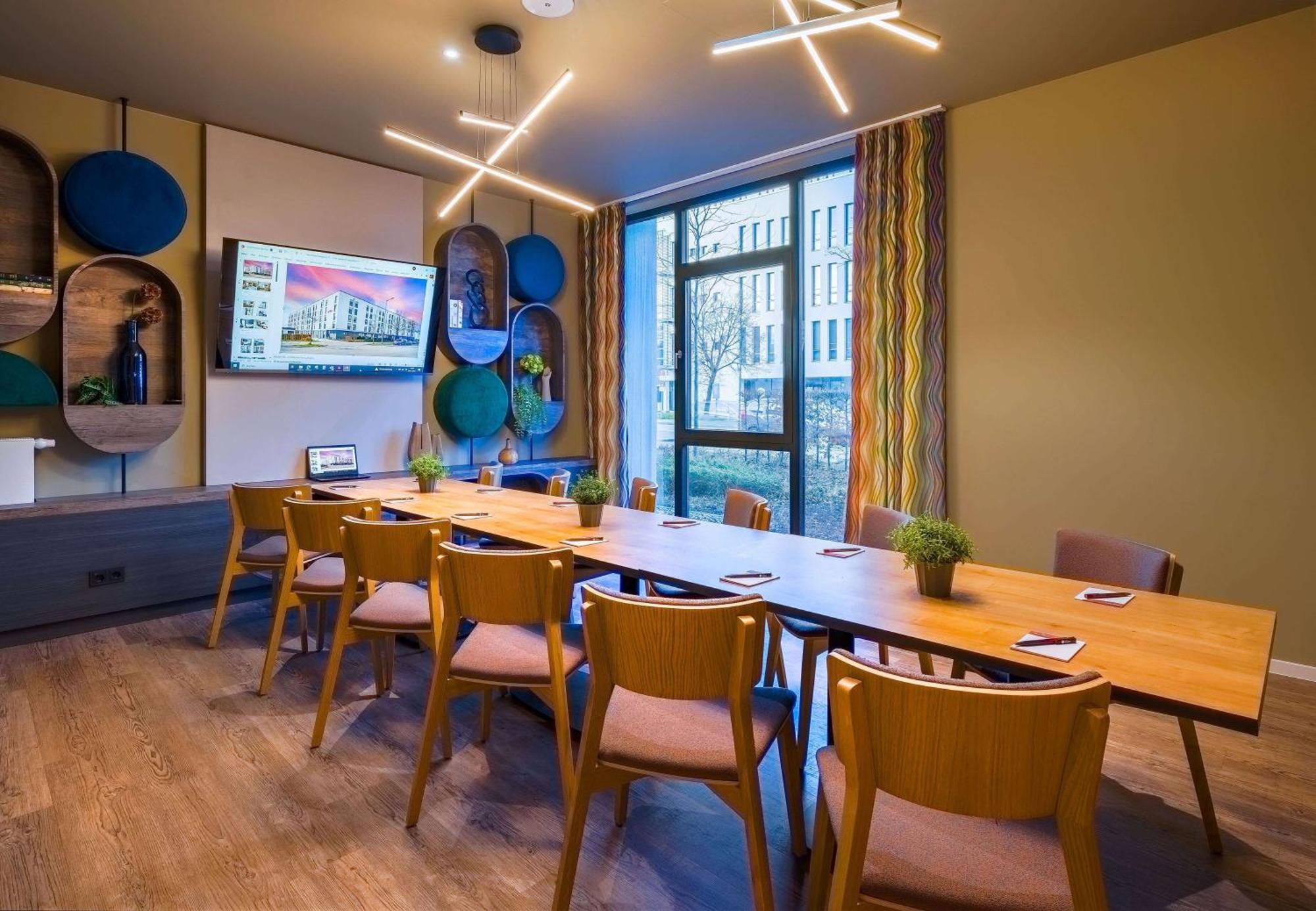 Ramada Encore By Wyndham Munich Messe Екстер'єр фото