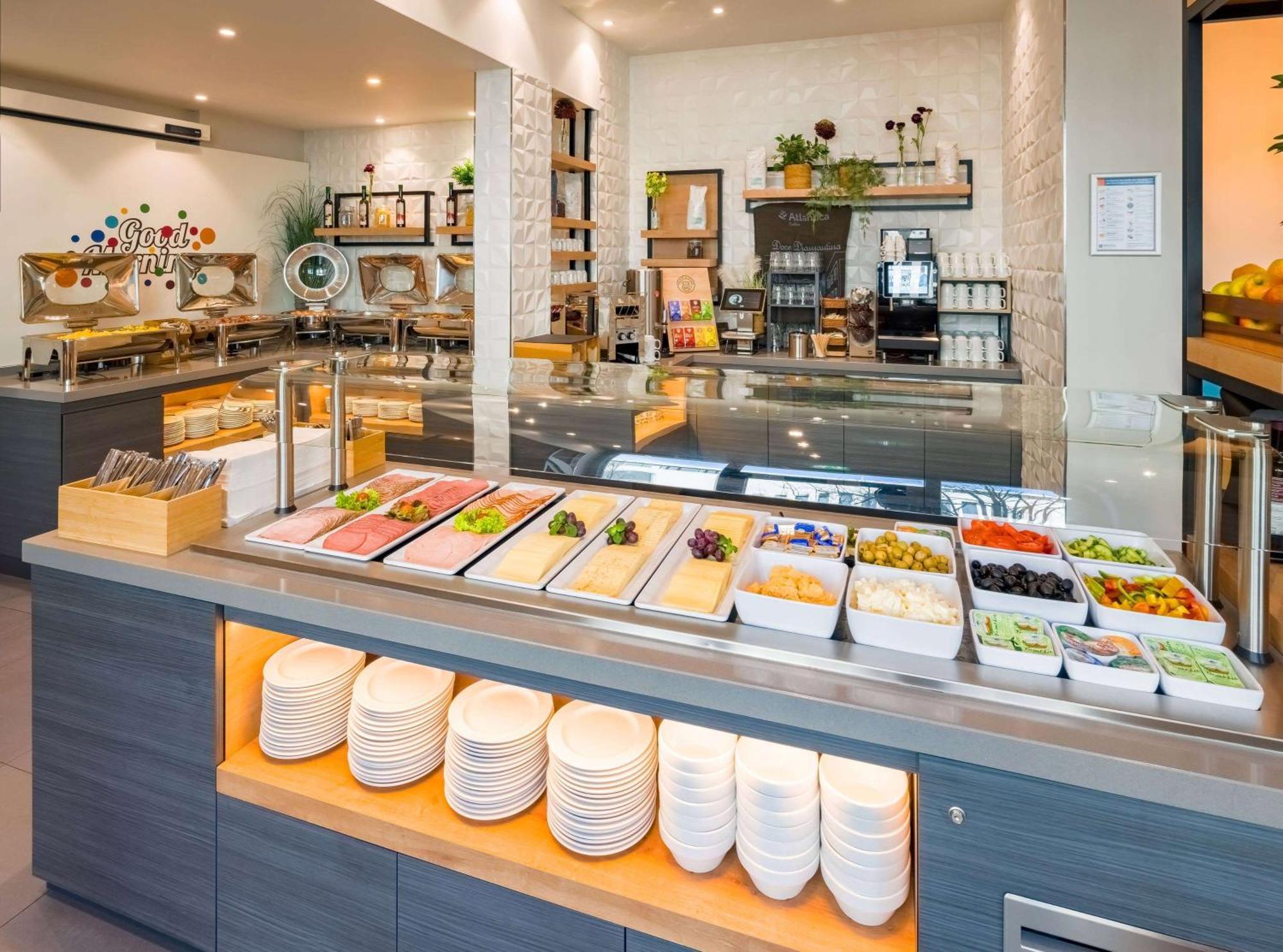 Ramada Encore By Wyndham Munich Messe Екстер'єр фото