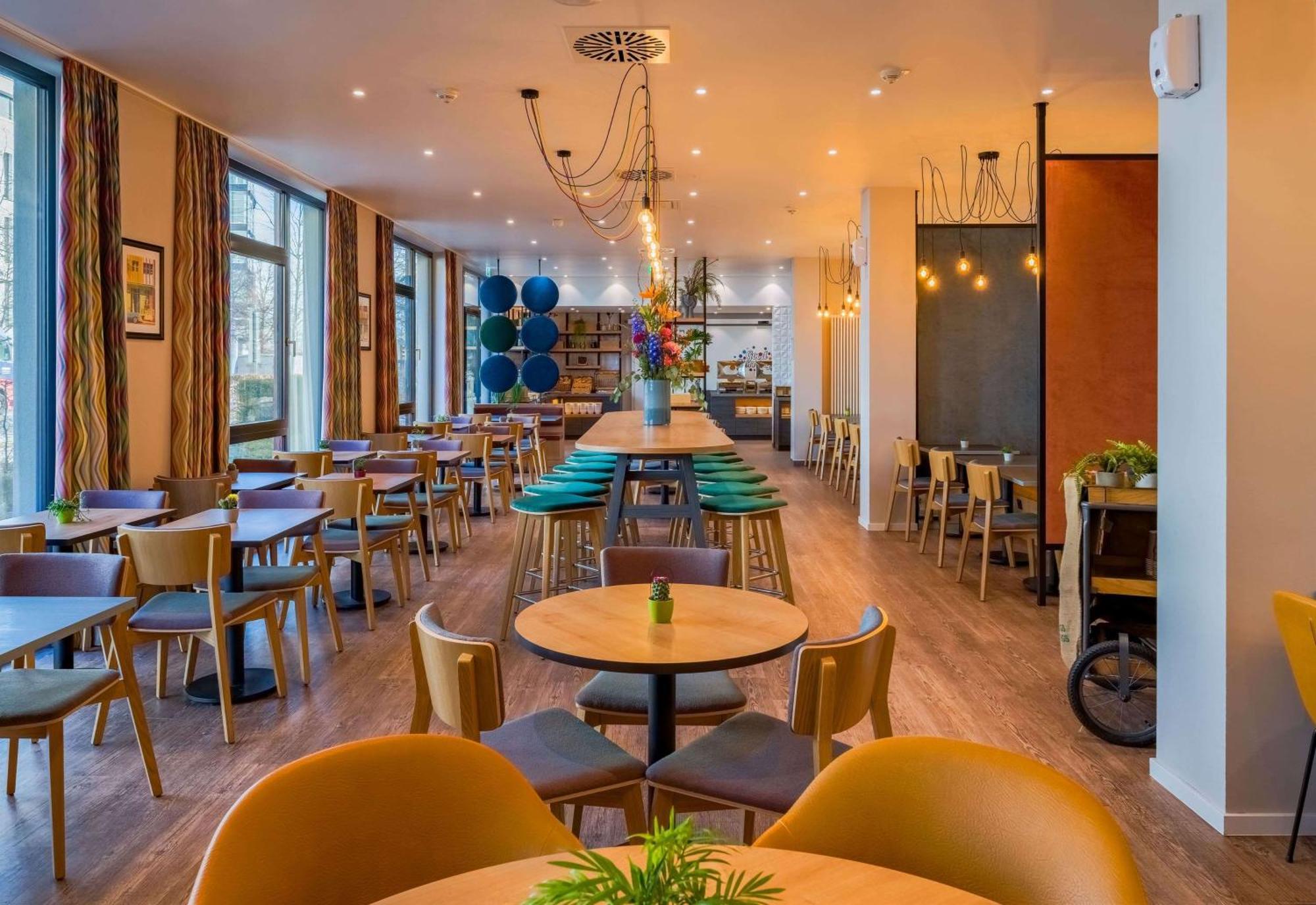 Ramada Encore By Wyndham Munich Messe Екстер'єр фото