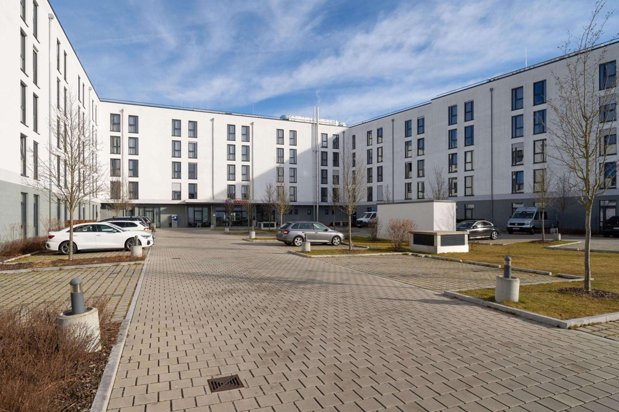 Ramada Encore By Wyndham Munich Messe Екстер'єр фото