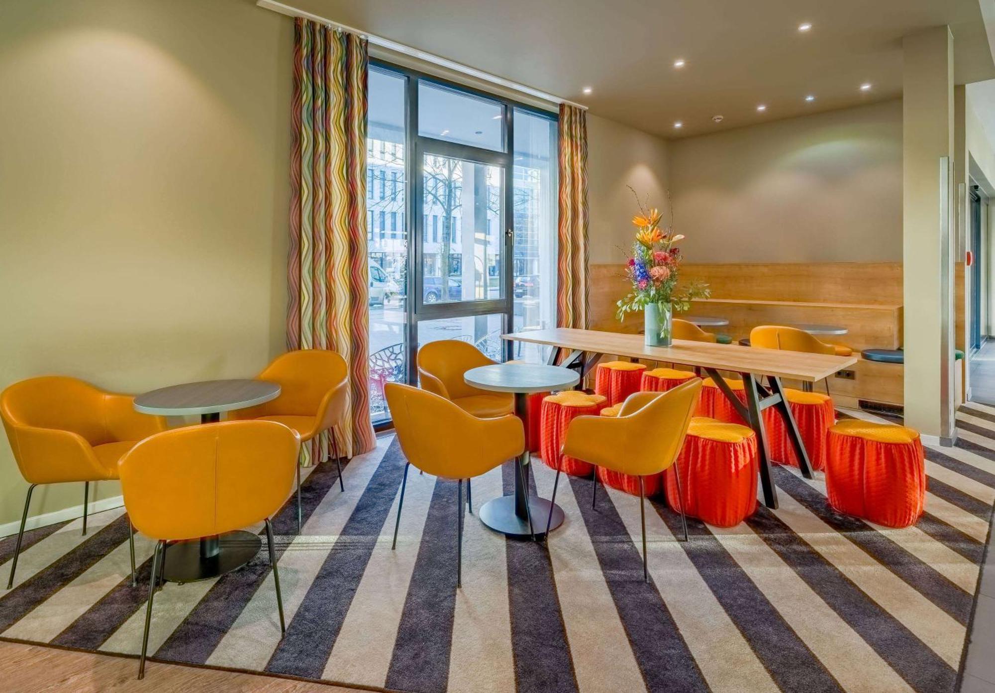 Ramada Encore By Wyndham Munich Messe Екстер'єр фото