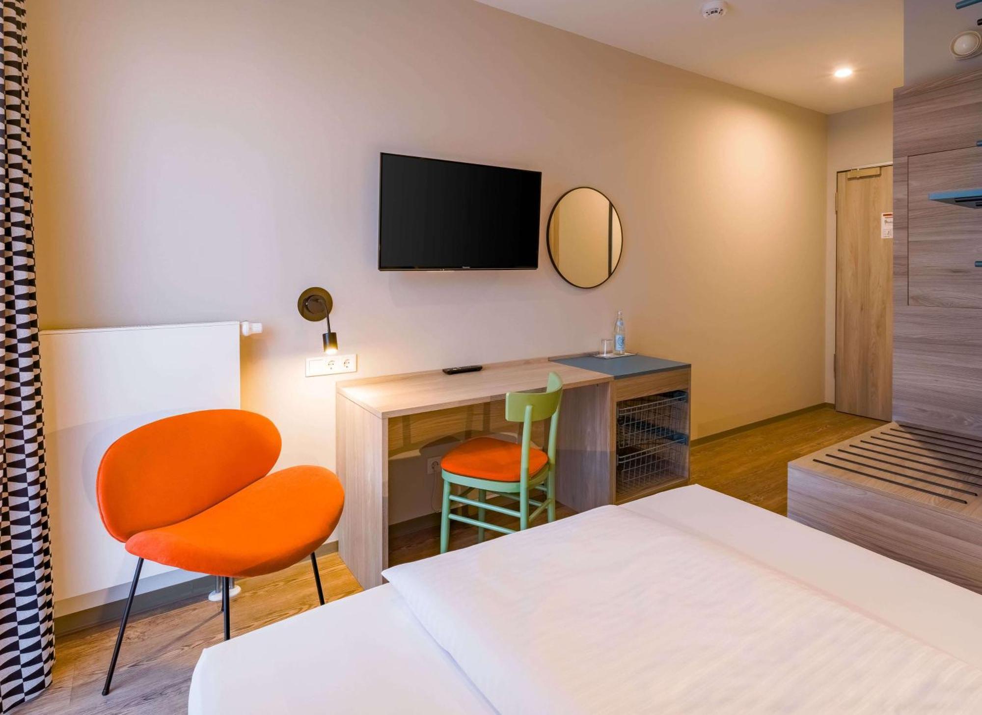 Ramada Encore By Wyndham Munich Messe Екстер'єр фото